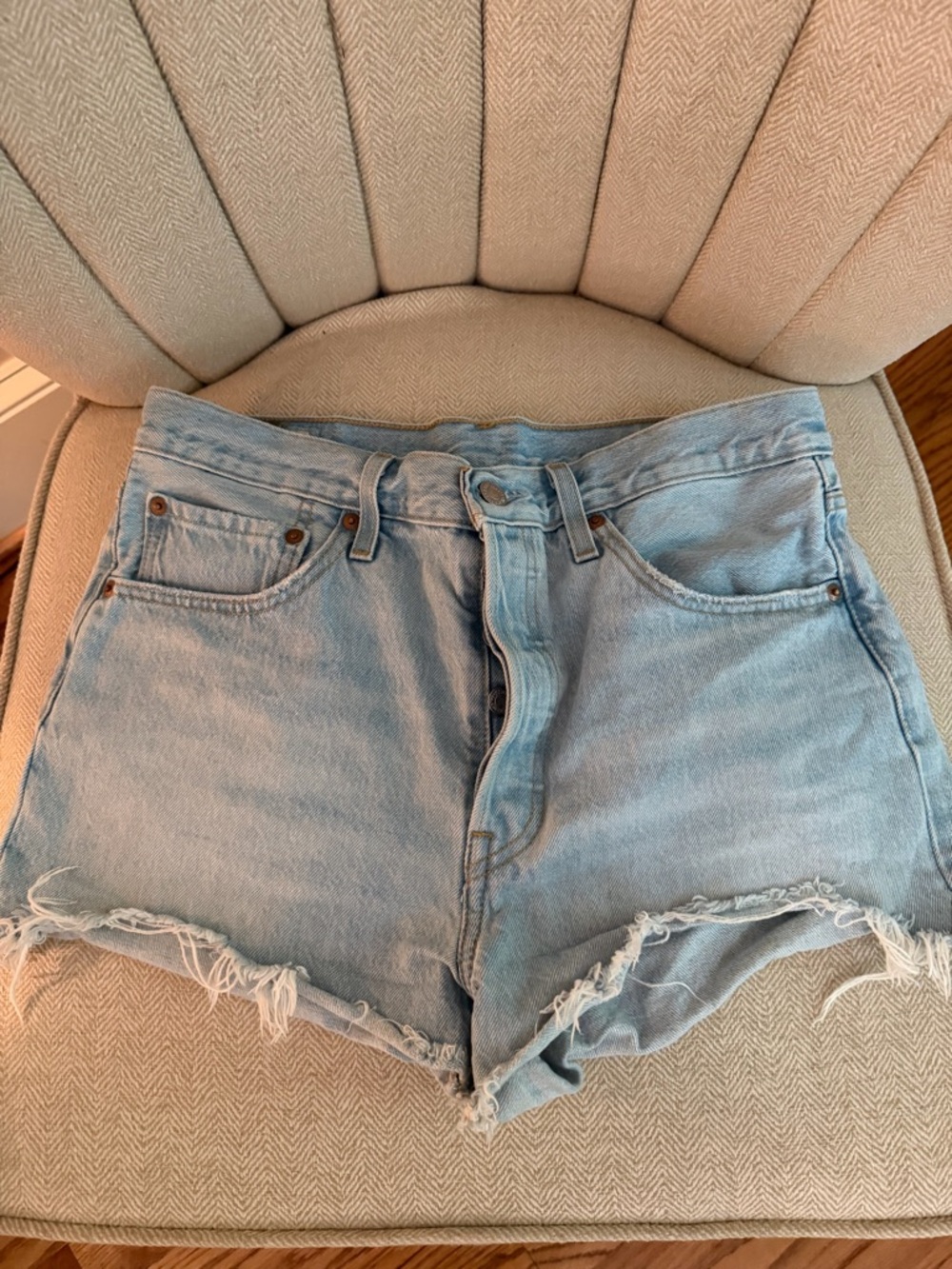 Levi 501 mom shorts Light Blue Denim High-Waist Frayed Hem Shorts